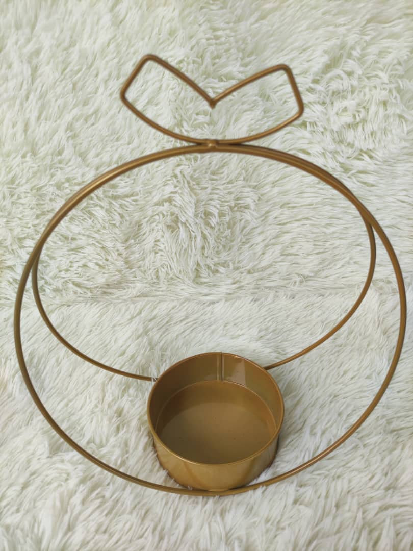 Round with Heart-shaped Basket H33x28cm 铁艺花篮  小圆盘心形 -Gold | Decor & Handcraft