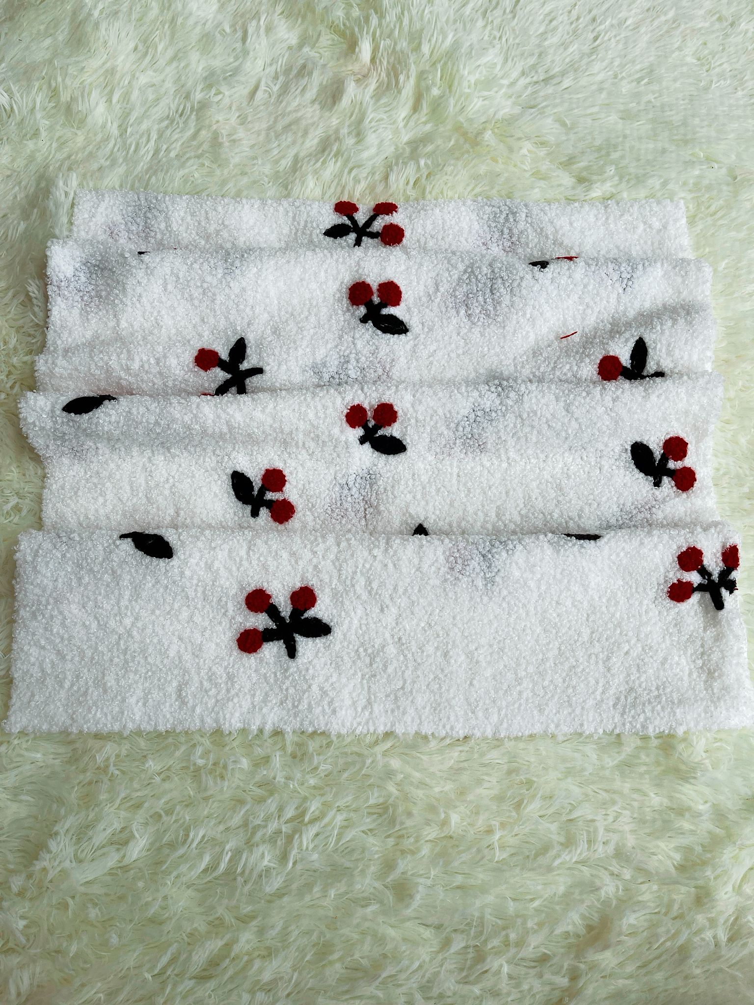 Fleece Cherry Design 1.7mx0.48m 樱桃款 B-Red | Wrapping Paper