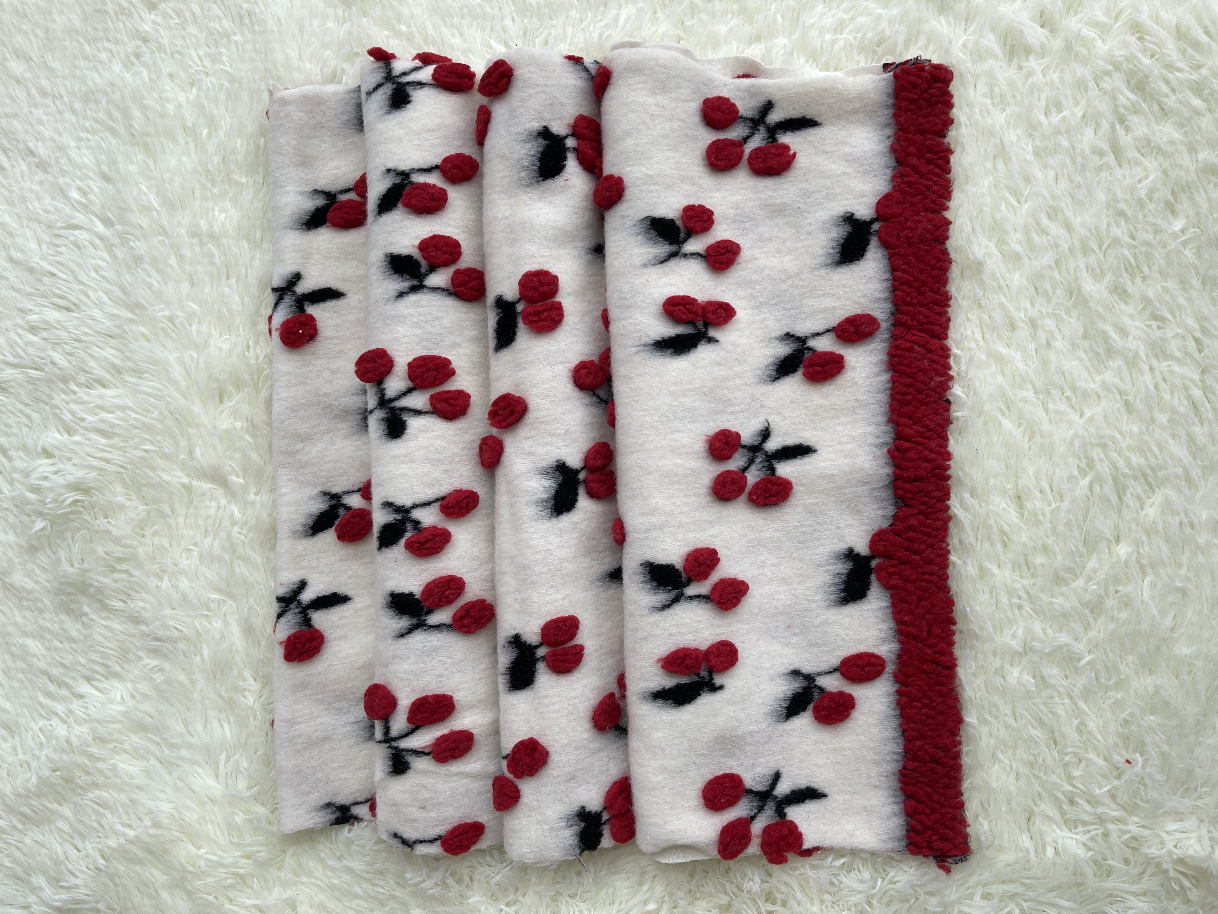 Fleece Cherry Design 1.7mx0.48m 樱桃款 C-Red | Wrapping Paper