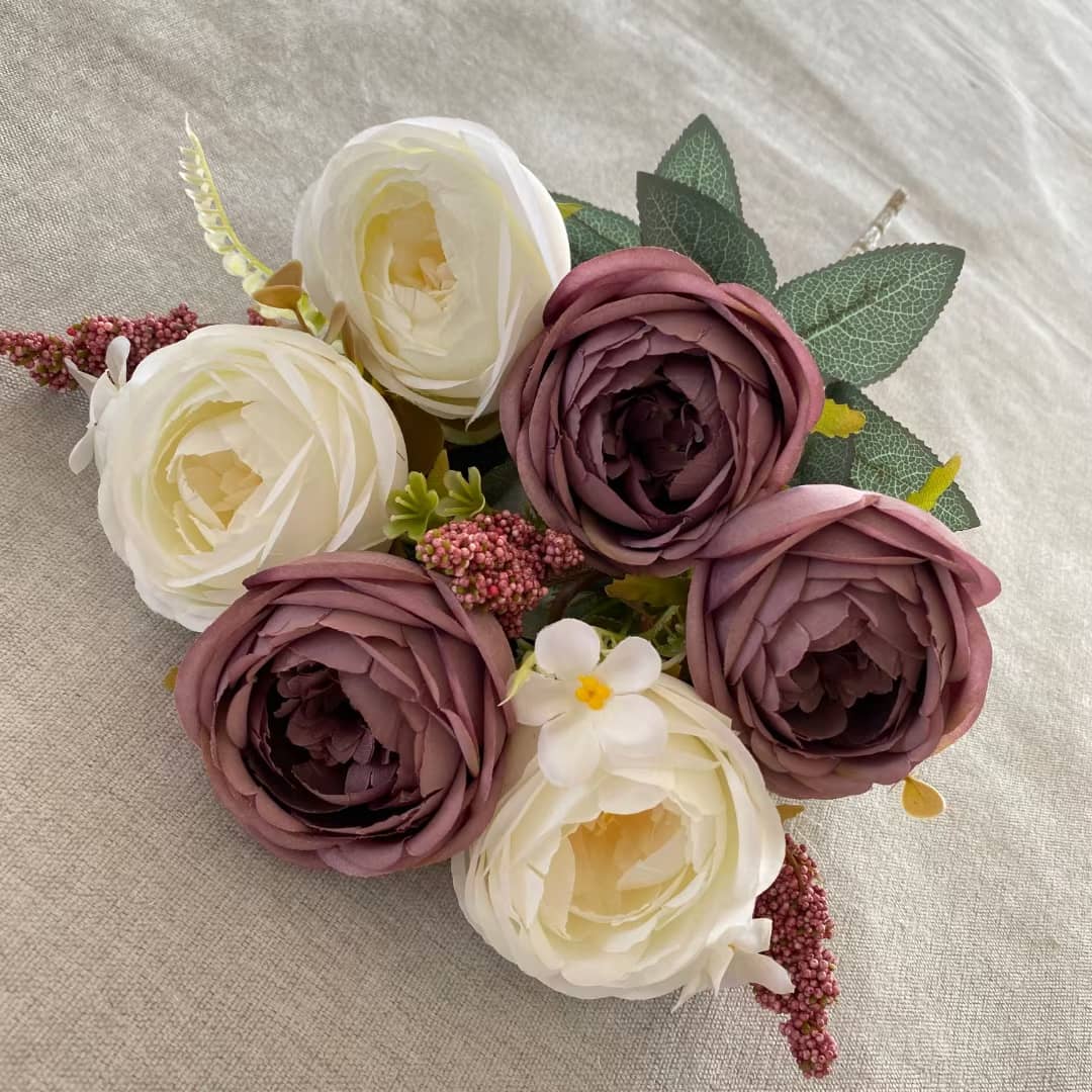 Rose Mix Hand-Tied Bouquet | Short Flowers