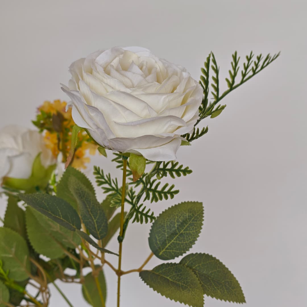 Rose Mix Hand-Tied Bouquet (42cm) | Short Flowers