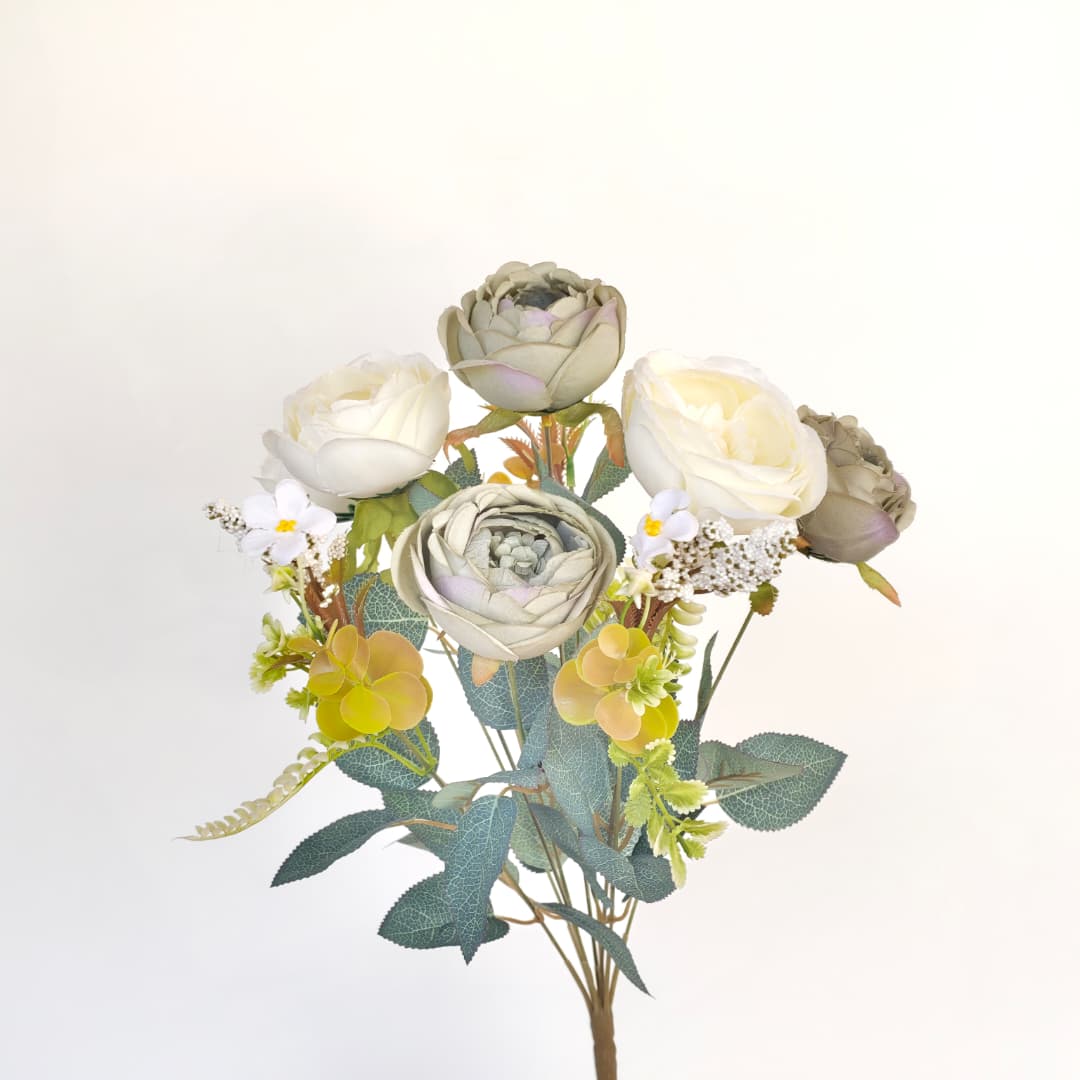 Rose Mix Hand-Tied Bouquet | Short Flowers